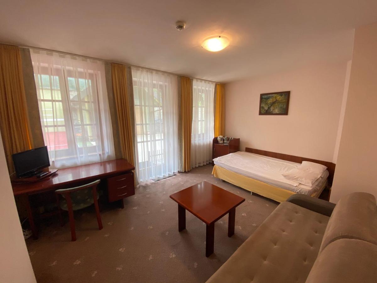 Hotel Grant Krynica-Zdrój Extérieur photo
